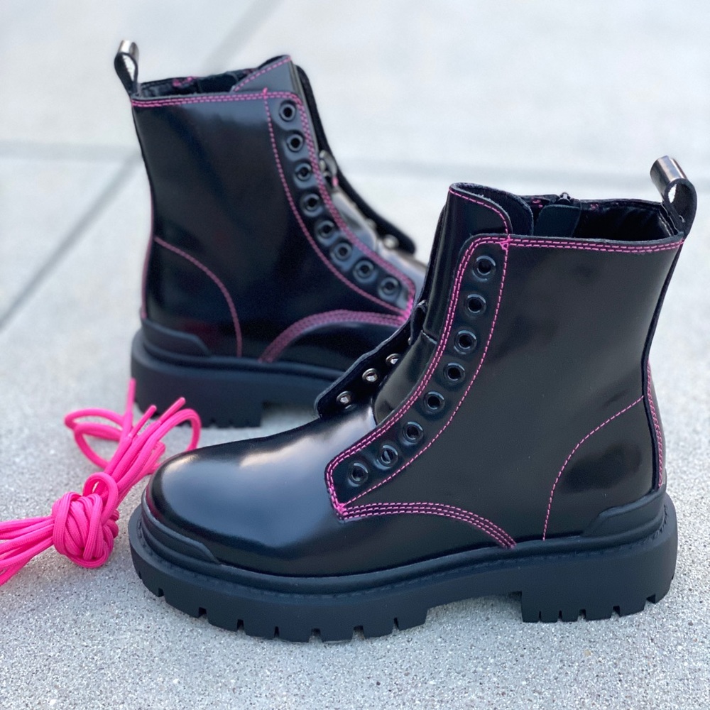 AQUA Combat Boots Ankle booties Quinn black patent neon pink lace up Moto combat - Picture 12 of 12